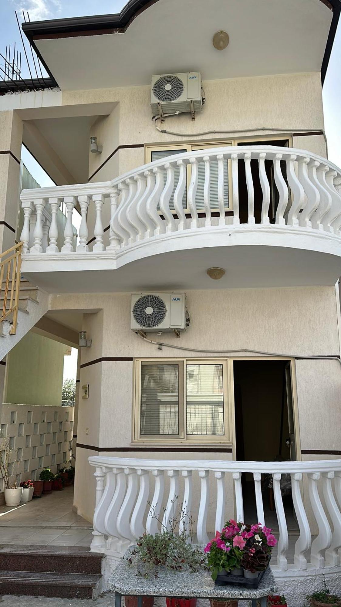 Ani-t Aparthotel *